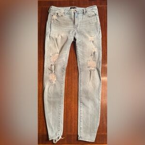 Abercrombie & Fitch Harper Low Rise Skinny Jeans Light Wash Distressed Size 29